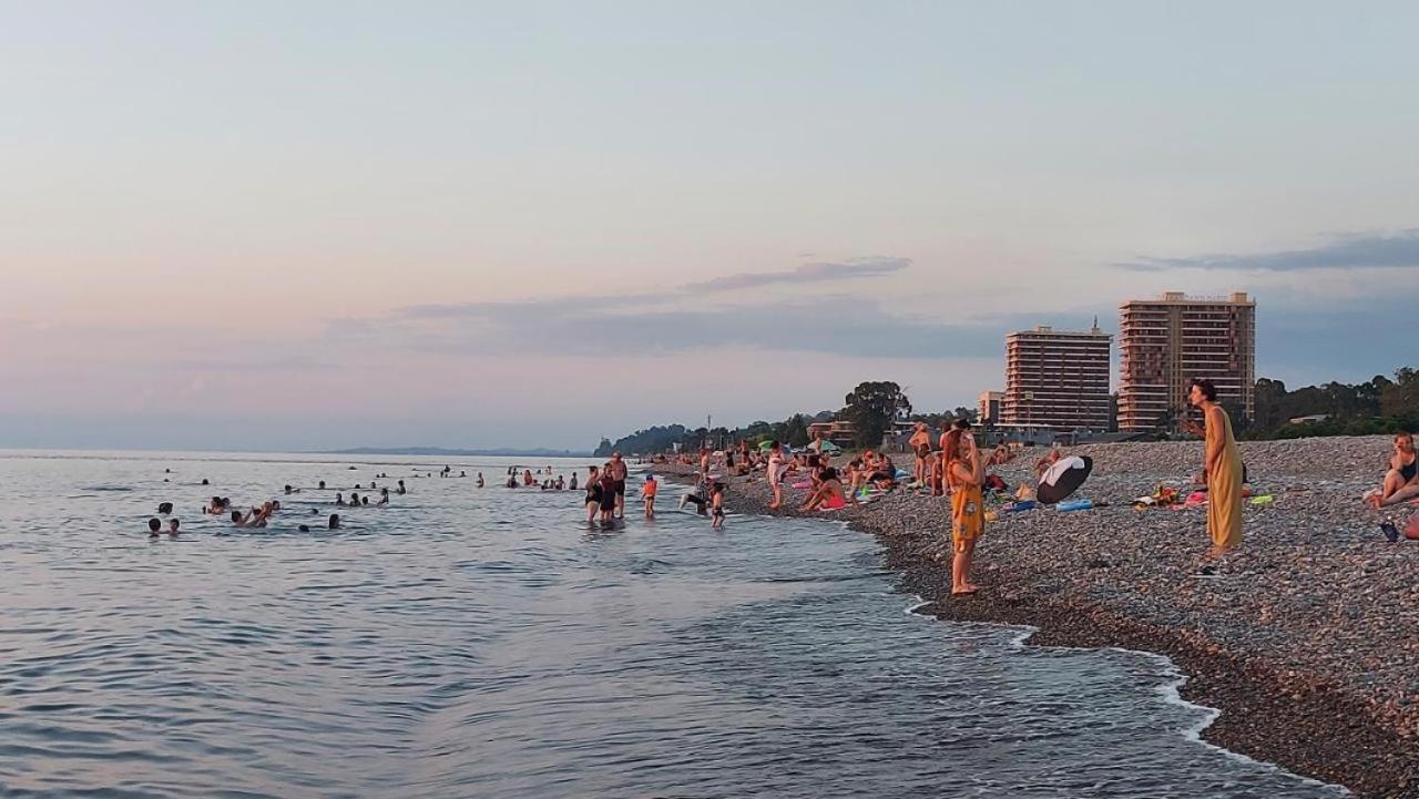 Comple Del Mar Appartement Batoemi Buitenkant foto